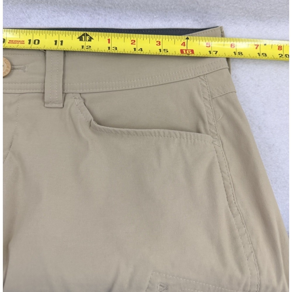 Eddie Bauer Men's First Ascent Cargo Shorts, Size 34, Khaki, 12" Inseam - Picture 6 of 9